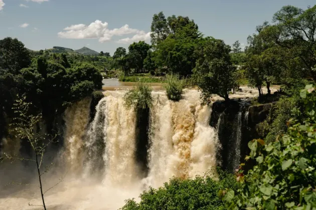 Waterfall. Photo.